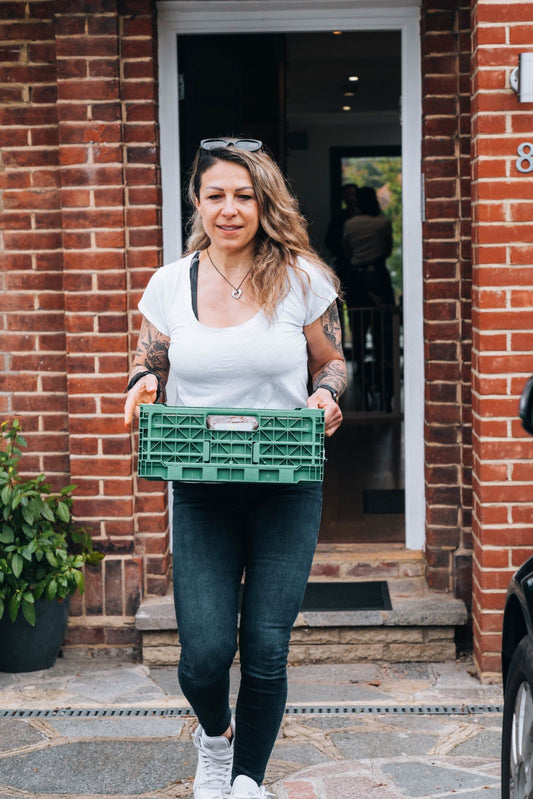 Building Relationships and Delivering Delight: The Baked at 8 Team's Commitment to Banana Bread Delivery in London